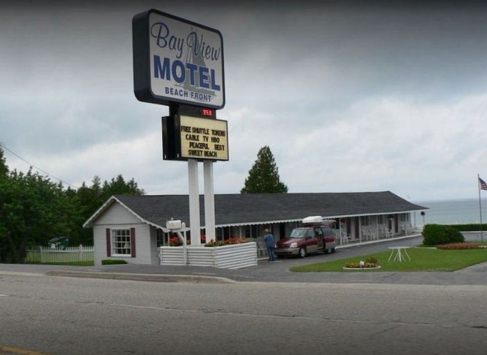Bayview Motel (Wishing Well Motel)